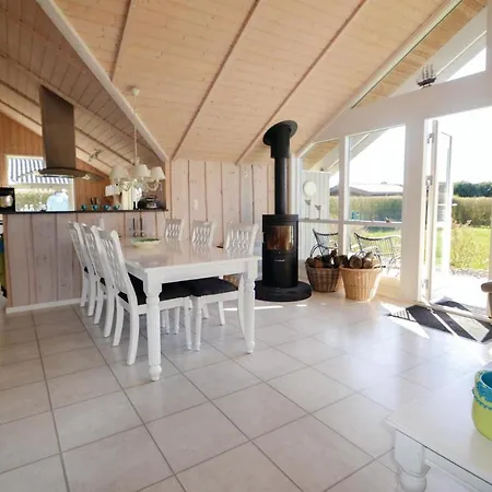 Dom wakacyjny Three-bedroom Holiday In Hadsund