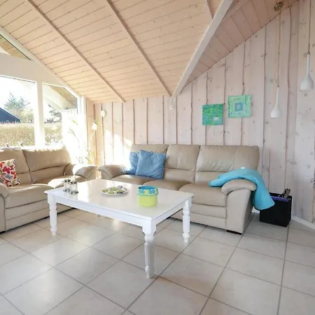 Dom wakacyjny Three-bedroom Holiday In Hadsund Øster Hurup